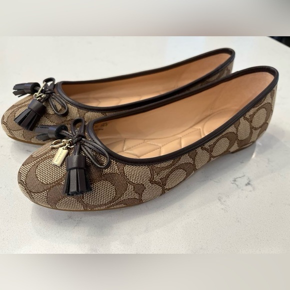 Coach Benni Signature Jacquard Flats-Khaki/Mahogany (Size 6,Like New) - Picture 6 of 8
